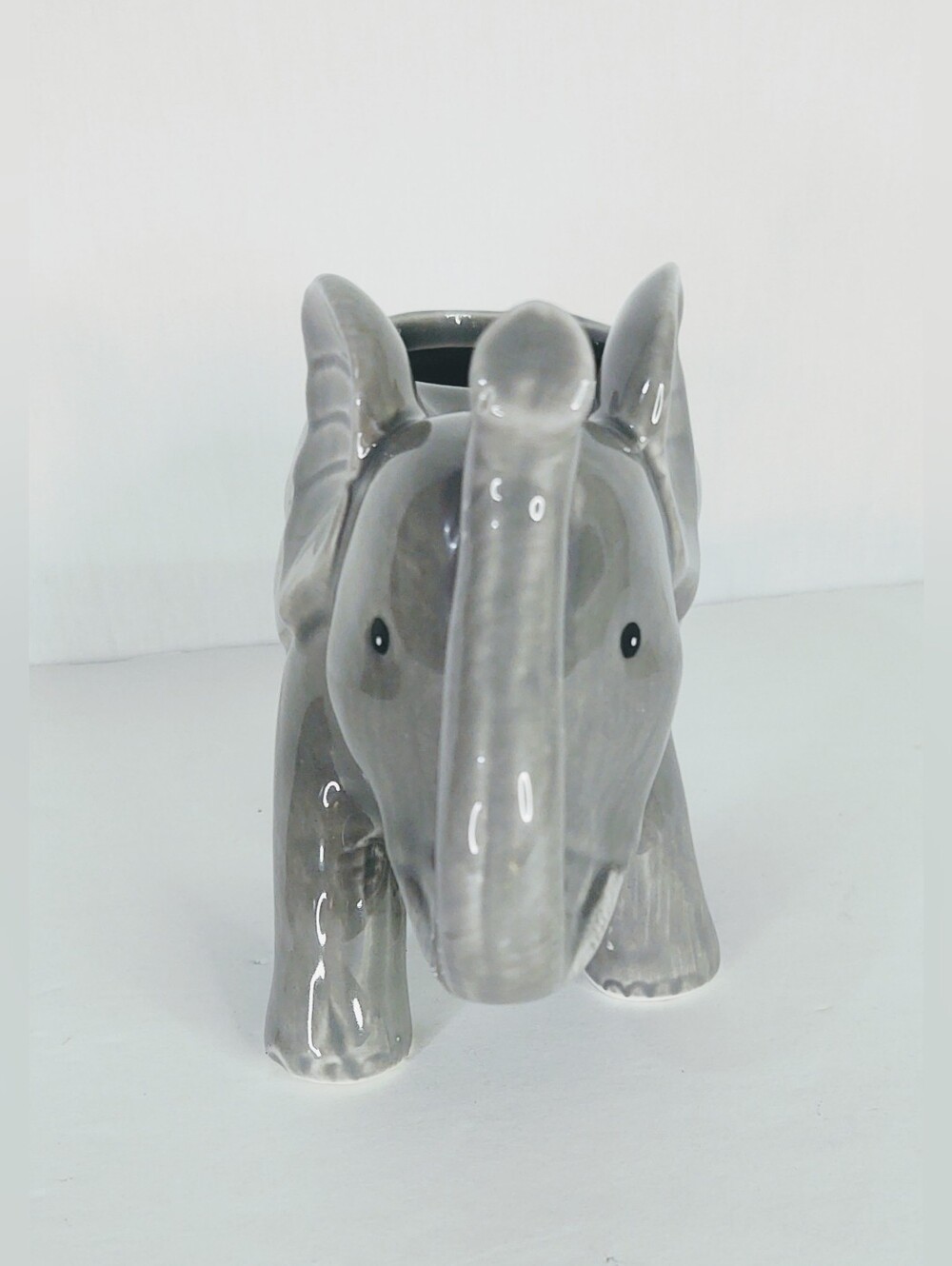 High Gloss Ceramic Elephant Planter Small - Picture 4 of 9